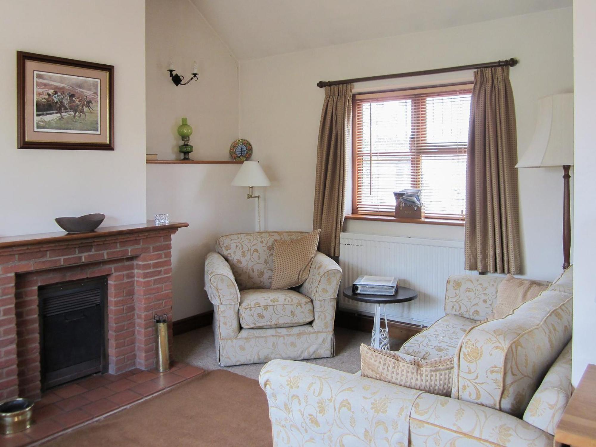 Garden Cottage Hasfield ภายนอก รูปภาพ