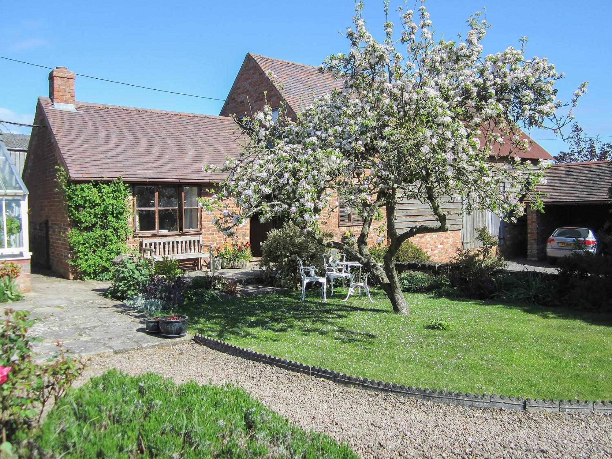 Garden Cottage Hasfield ภายนอก รูปภาพ